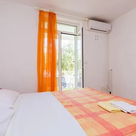 Glavor - One Bedroom With Terrace And Sea View *