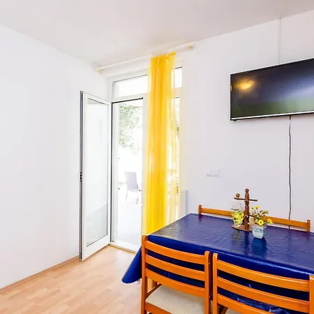 Glavor - One Bedroom With Terrace And Sea View